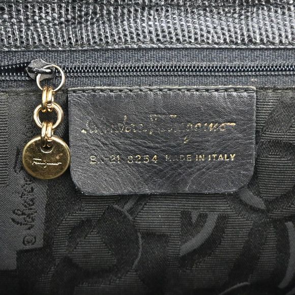 SALVATORE FERRAGAMO Vara Shoulder Bag - Picture 6 of 16